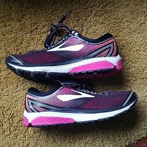Brooks Ghost 10